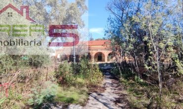 Chalet con parcela en Pedanias de Badajoz