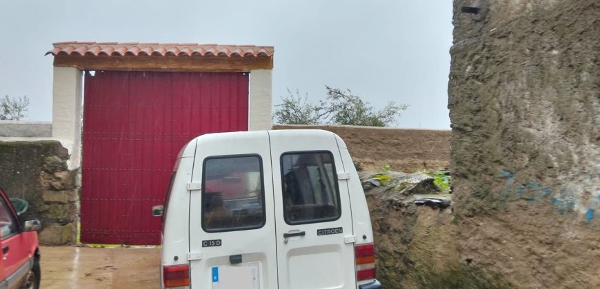 Casa en venta en Logrosán