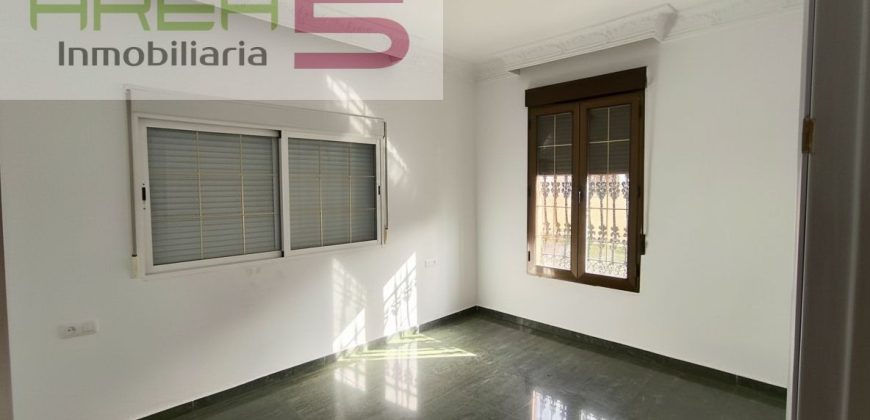 Casa adosada en venta en Arroyo de San Serván
