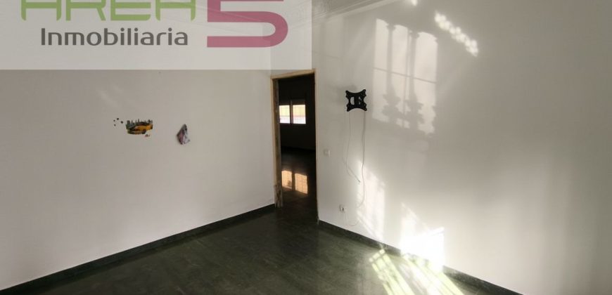 Casa adosada en venta en Arroyo de San Serván