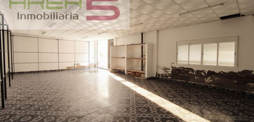 Casa adosada en venta en Arroyo de San Serván