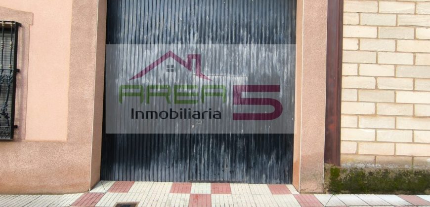 Casa adosada en venta en Arroyo de San Serván