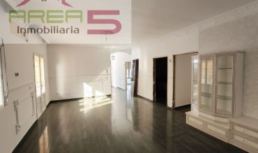 Casa adosada en venta en Arroyo de San Serván