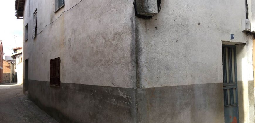 CASA EN CONSTRUCCIÓN EN JERTE