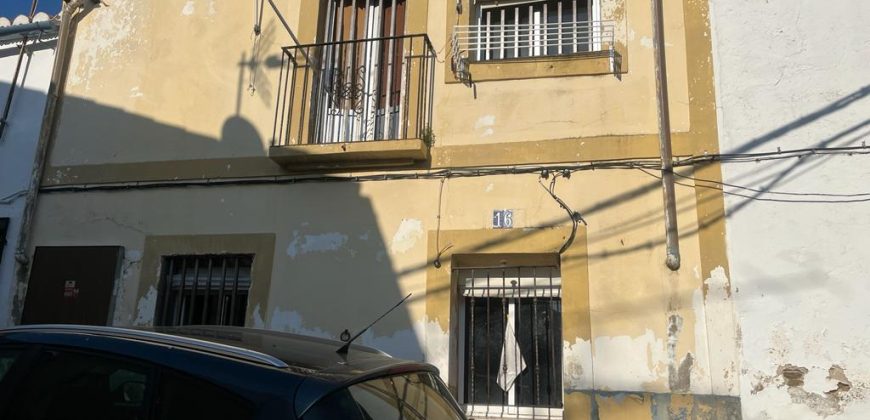 CASA EN CALLE OLLERIAS, TORREJONCILLO