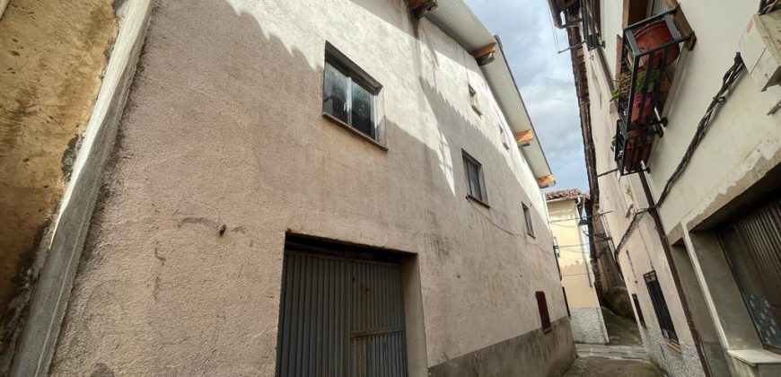 CASA EN CONSTRUCCIÓN EN JERTE