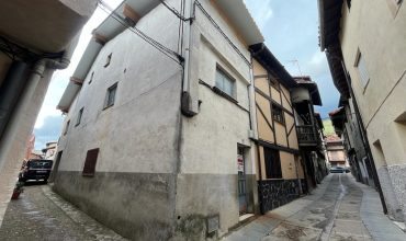CASA EN CONSTRUCCIÓN EN JERTE