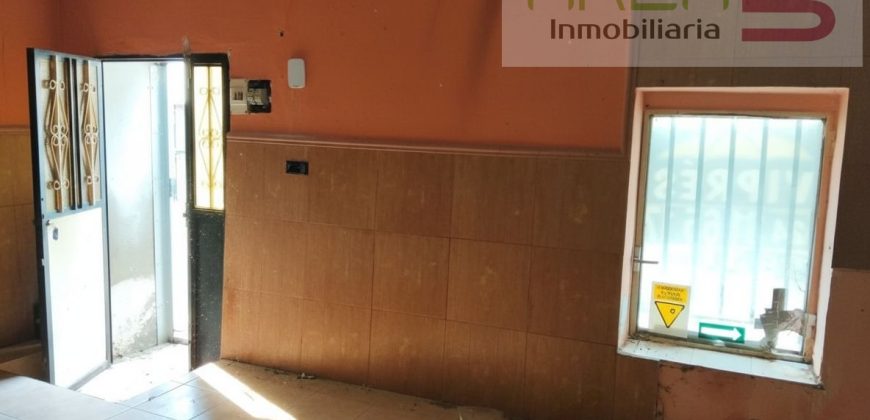 Casa en venta en Logrosán