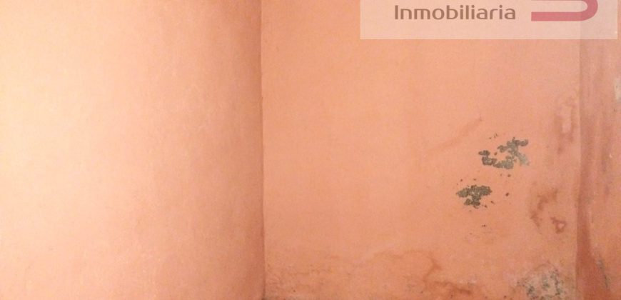 Casa en venta en Logrosán