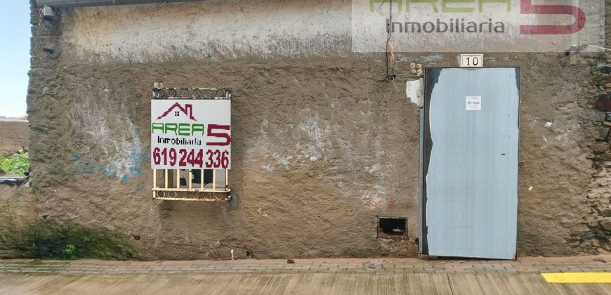 Casa en venta en Logrosán