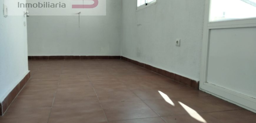 Edificio en venta Travesía Florentino Gómez, Casatejada