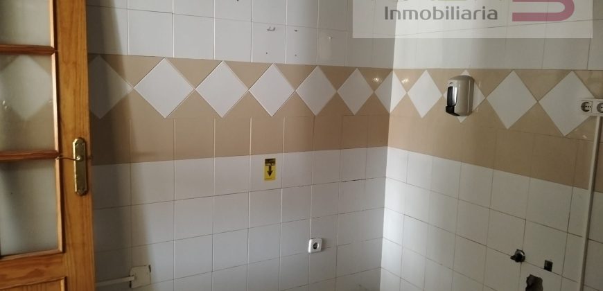 Edificio en venta Travesía Florentino Gómez, Casatejada