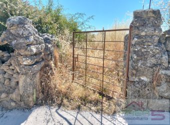 Solar rústico en venta Torre de Santa María