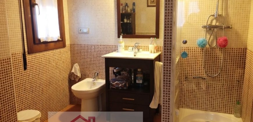 Piso 121 m² con patio privado, garaje y posibilidad de 2ª plaza – Bodegones