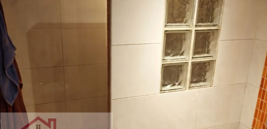 Piso 121 m² con patio privado, garaje y posibilidad de 2ª plaza – Bodegones