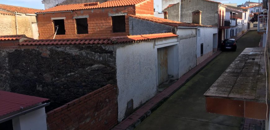 CASA EN CALLE JOSE MARÍA PEMAN EN MADROÑERA