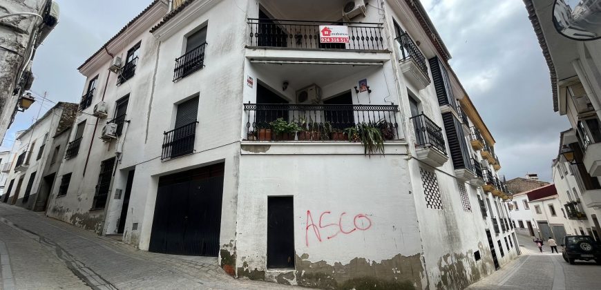 PISO EN CALLE LUIS CHAMIZO MONTÁNCHEZ