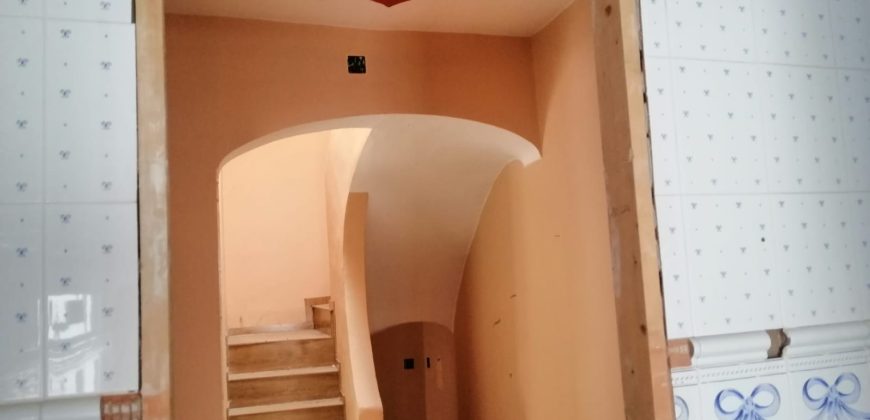 CASA EN CALLE PATRÓN EN GARROVILLAS